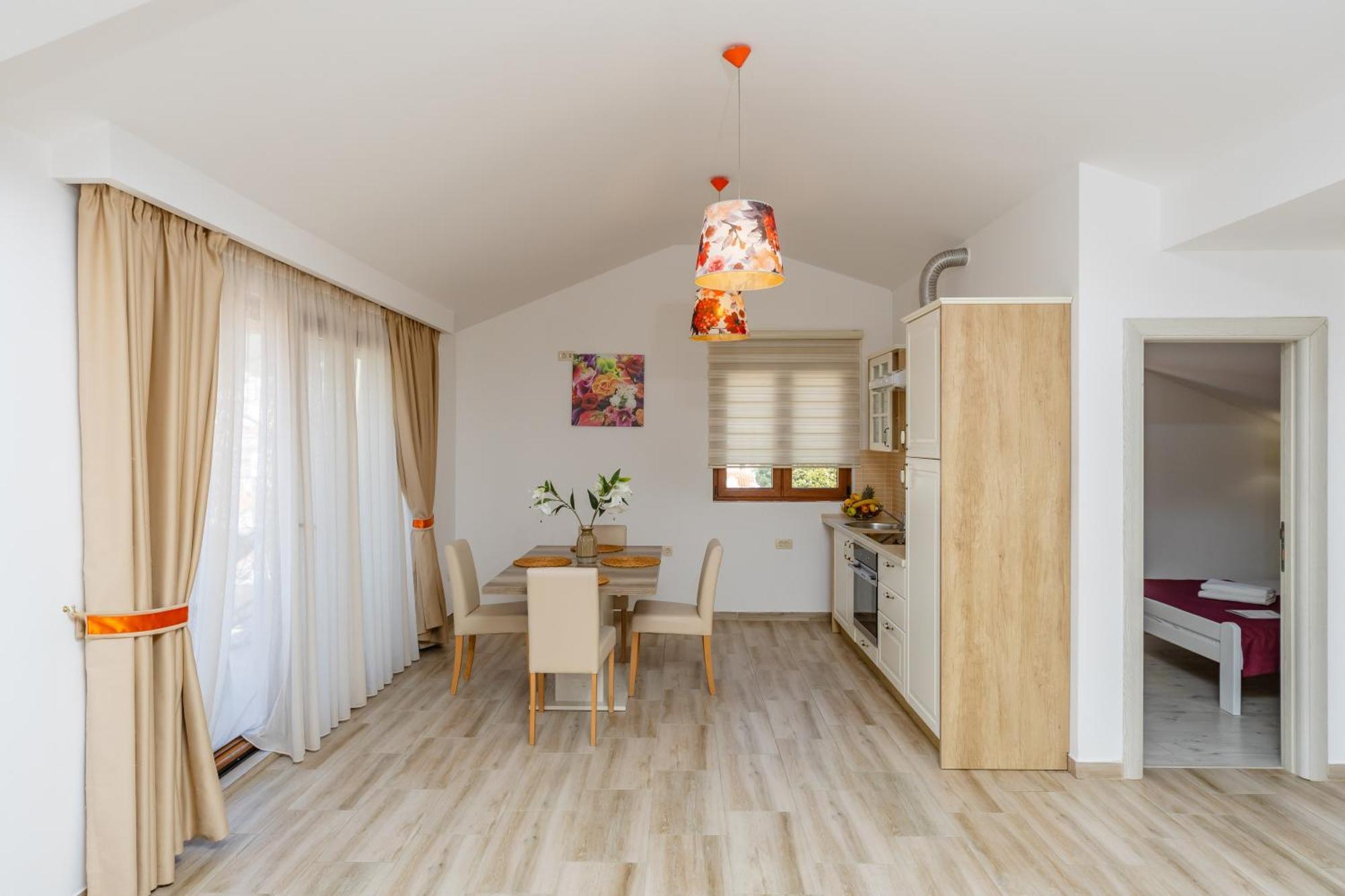Arvala Apartments Budva Phòng bức ảnh