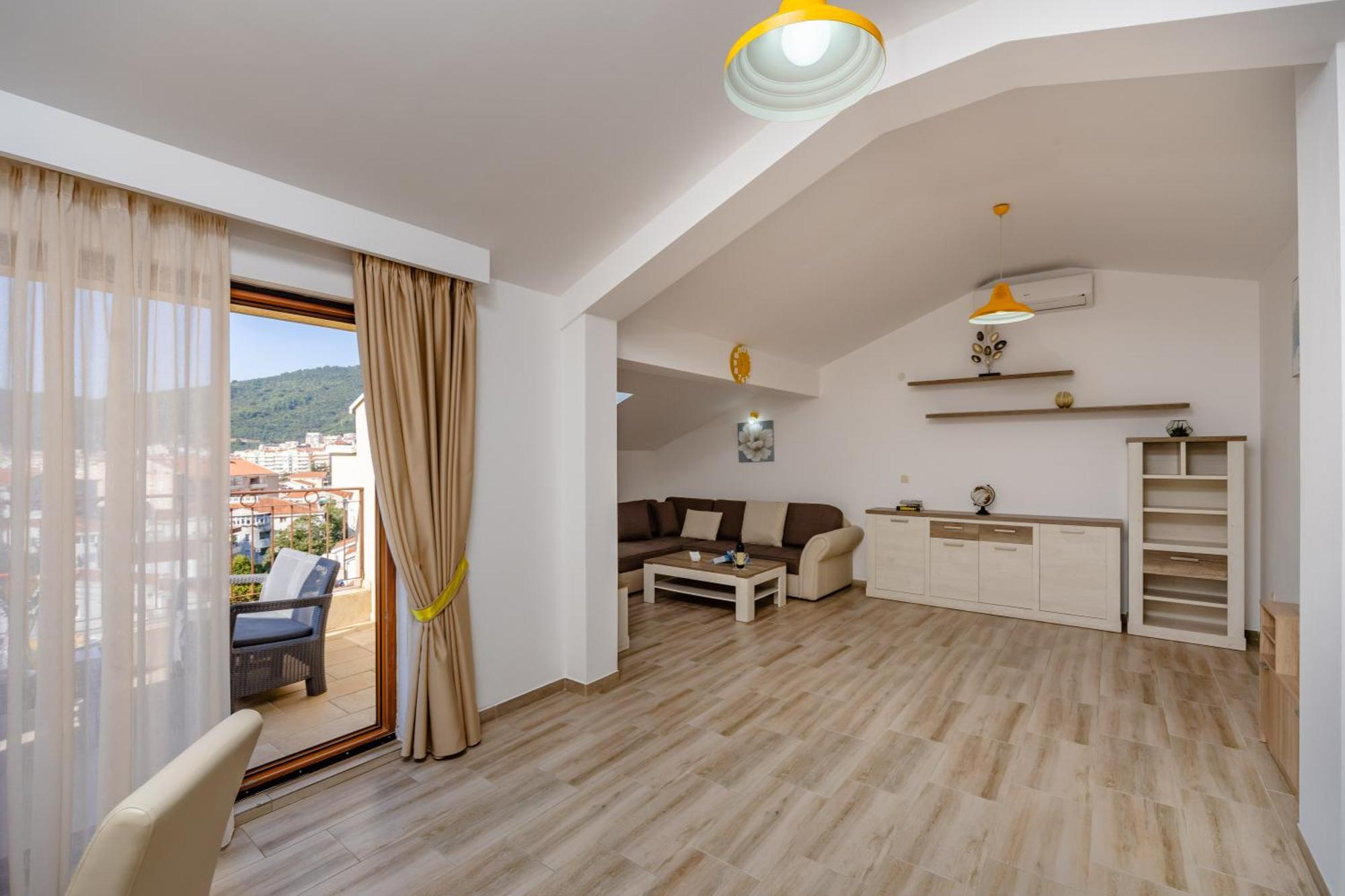 Arvala Apartments Budva Phòng bức ảnh