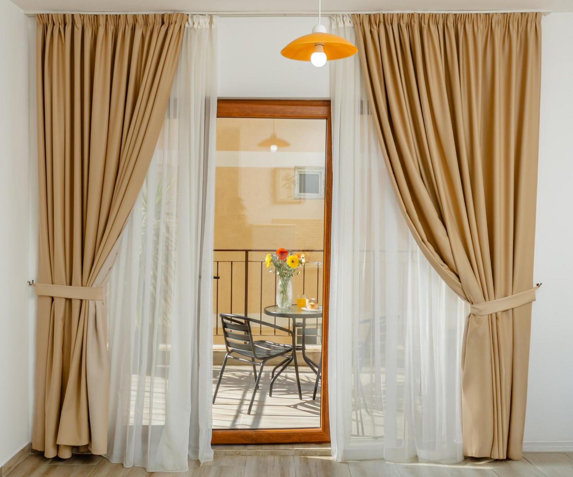 Arvala Apartments Budva Phòng bức ảnh